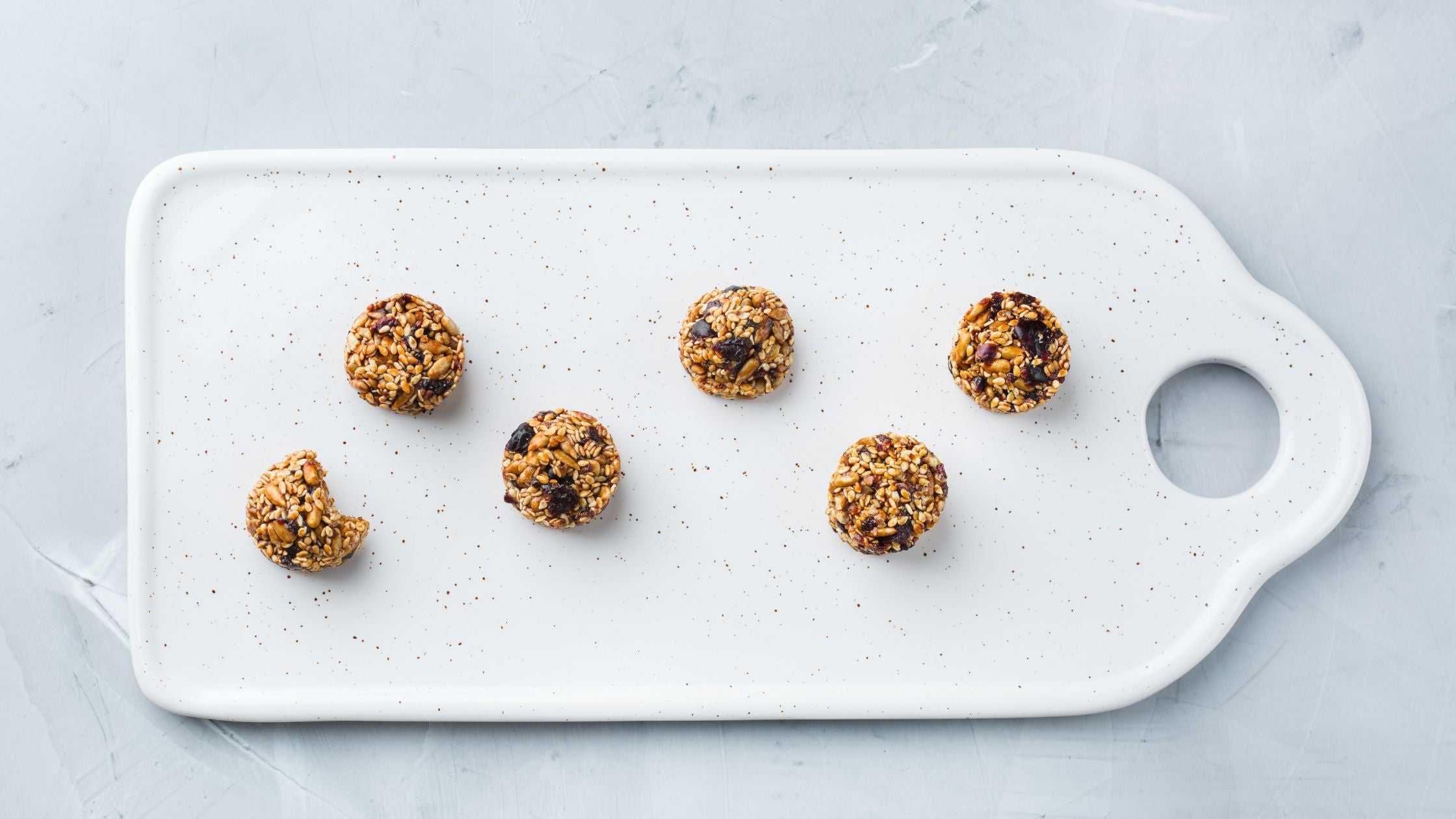 Energy Maca Bites (Bocados de Energía + Maca)